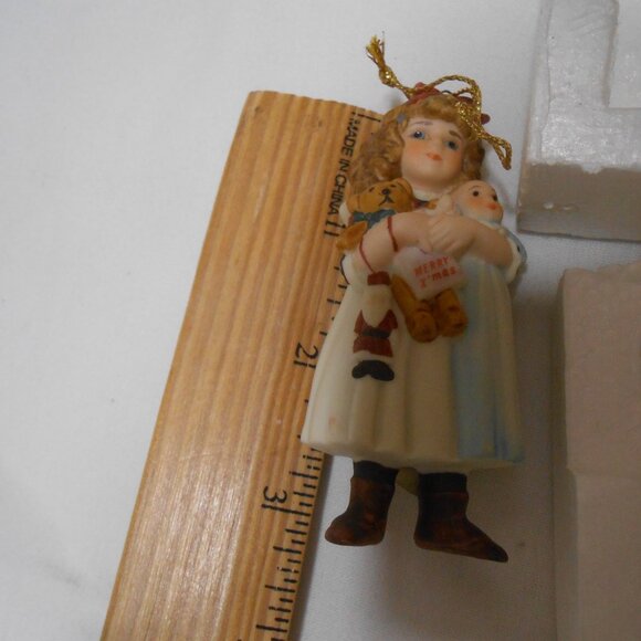 NIB Vtg Jan Hagara Limited Edition porcelain Figurine Ornament w/ COA CAROL 🎄 - Picture 13 of 13